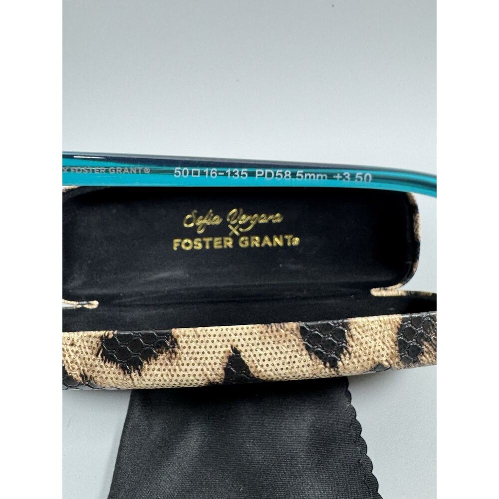 Foster Grant Sofia Vergara x Women's Alicia Reading Glasses Crystal Teal - 3.5x - Picture 4 of 6
